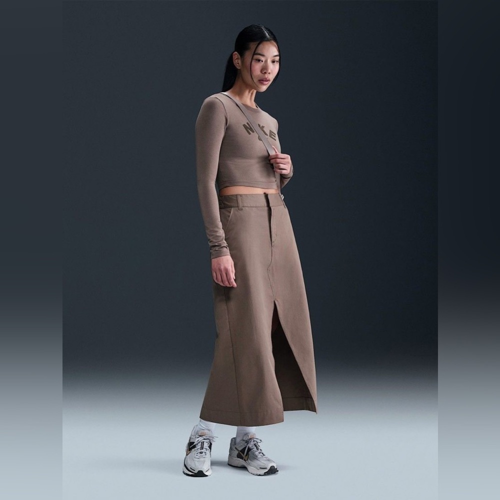 Nike Twill Midi Skirt XL Sporty Chic Streetwear Casual Cool Minimalist Modern